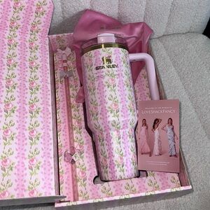 THE STANLEY X LOVESHACKFANCY QUENCHER | 40 OZ IN BLOOMING HEIRLOOM